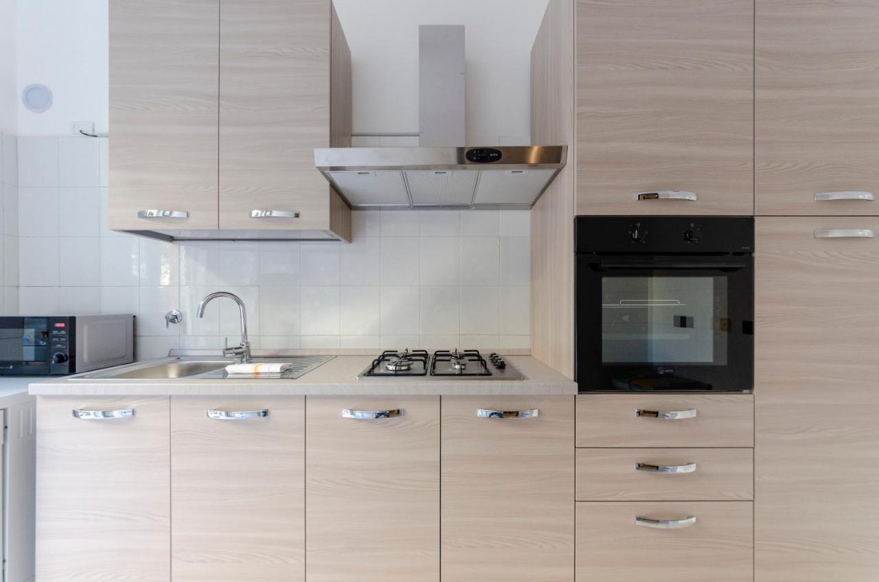 Апартаменты Altido Modern Flat For 6 In The Heart Of Genova Foce Экстерьер фото