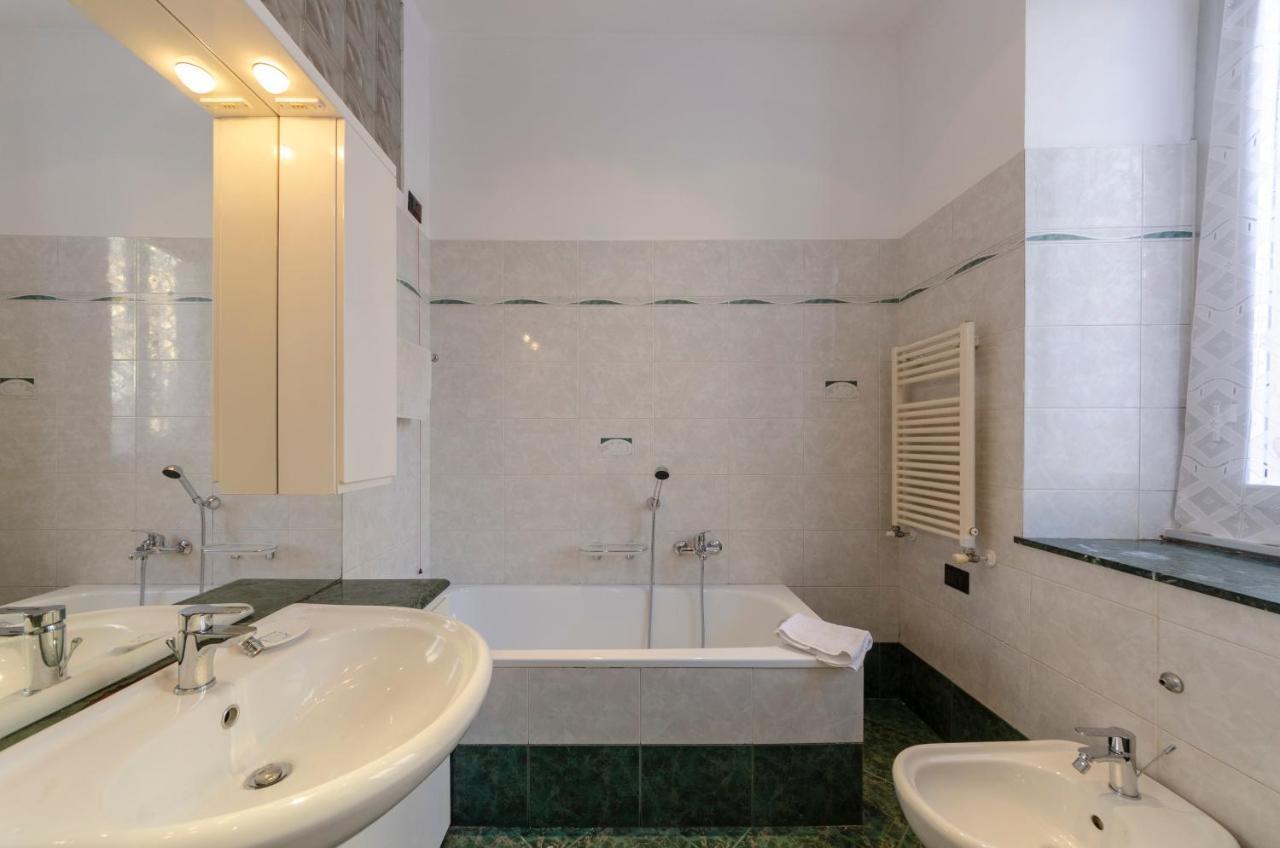 Апартаменты Altido Modern Flat For 6 In The Heart Of Genova Foce Экстерьер фото