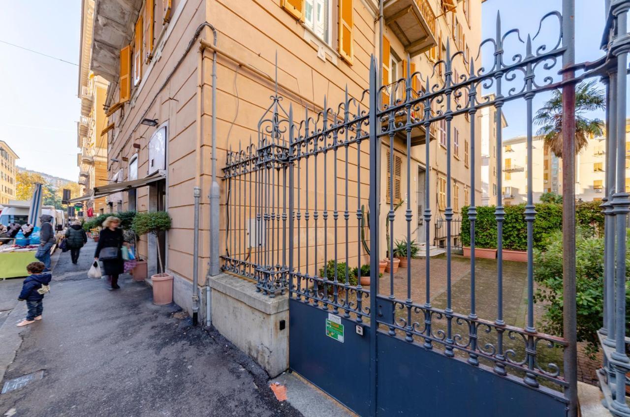 Апартаменты Altido Modern Flat For 6 In The Heart Of Genova Foce Экстерьер фото
